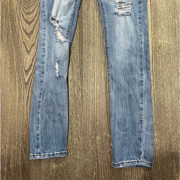 Maurices Jeans Slim Straight Distressed Cotton Denim Light Wash Blue Size XS - Picture 2 of 9